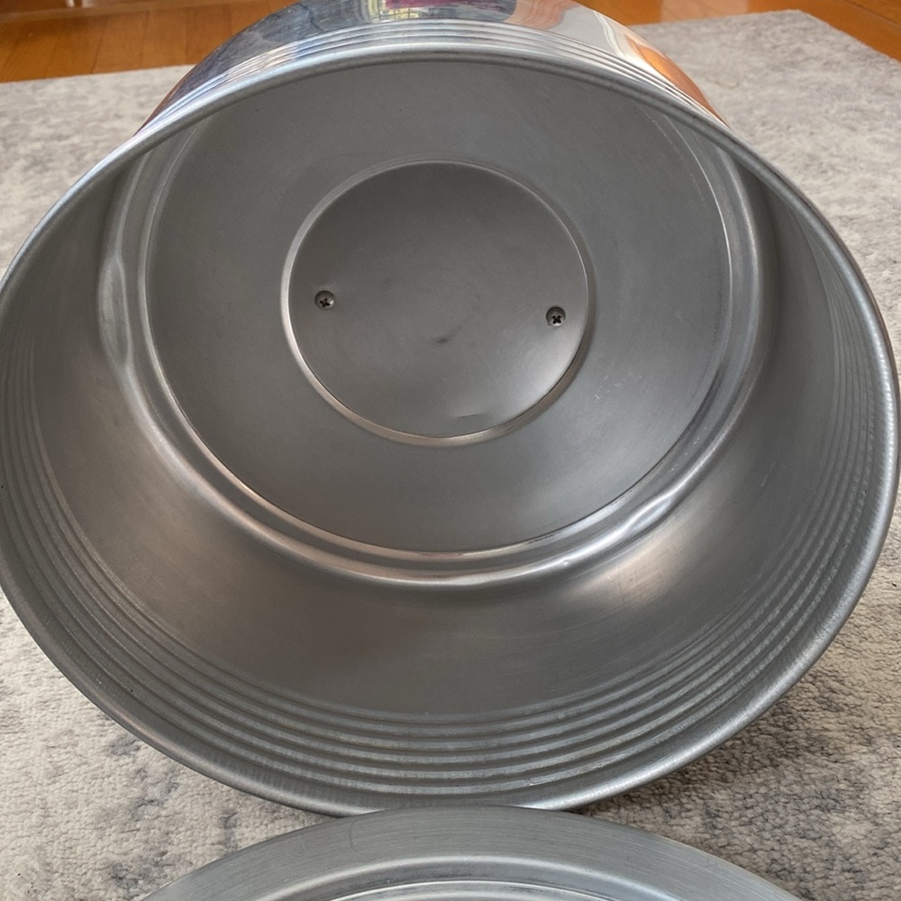 Vintage Regal brand cake carrier - Picture 11 of 13